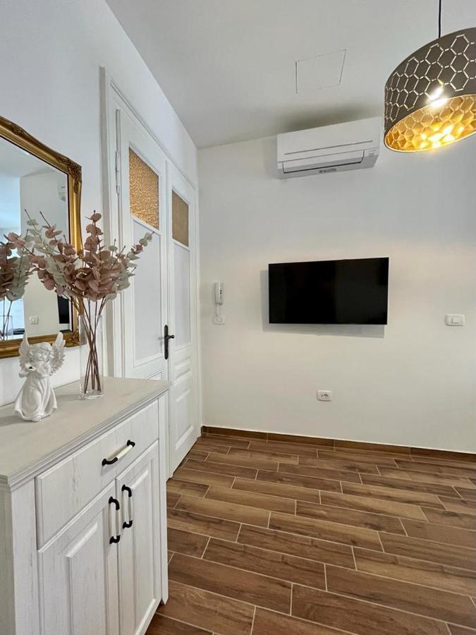 Apartamento Lux Apartmans Pula Exterior foto